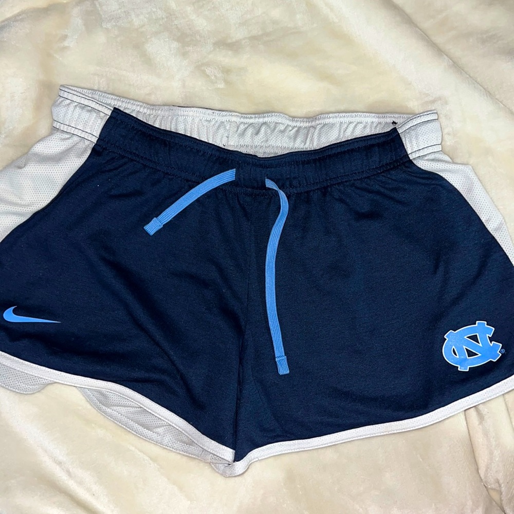 UNC Shorts, Reversible
